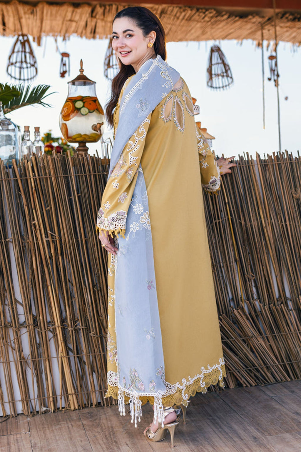 Qalamkar Mastred Embroidered Lawn 3pc with Embroidered Slub Net dupatta