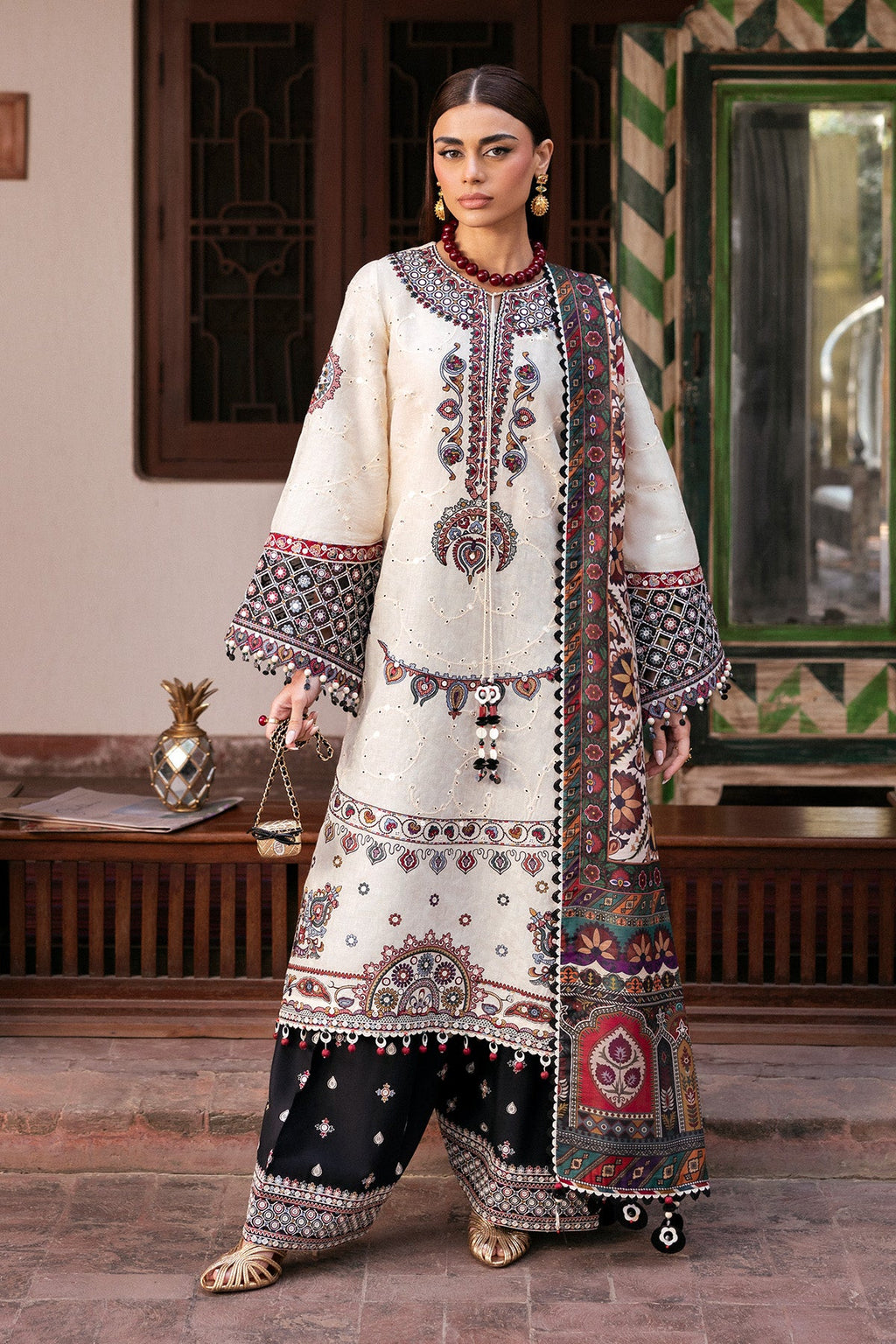 Jazmin - 3PC Luxury Lawn Embroidered Suit