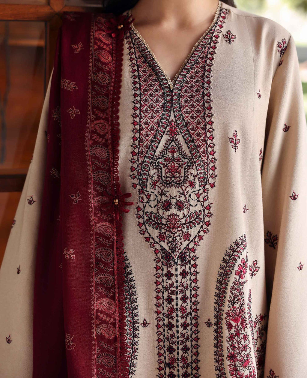 REPUBLIC | LIORA | UNSTITCHED LAWN 3PC