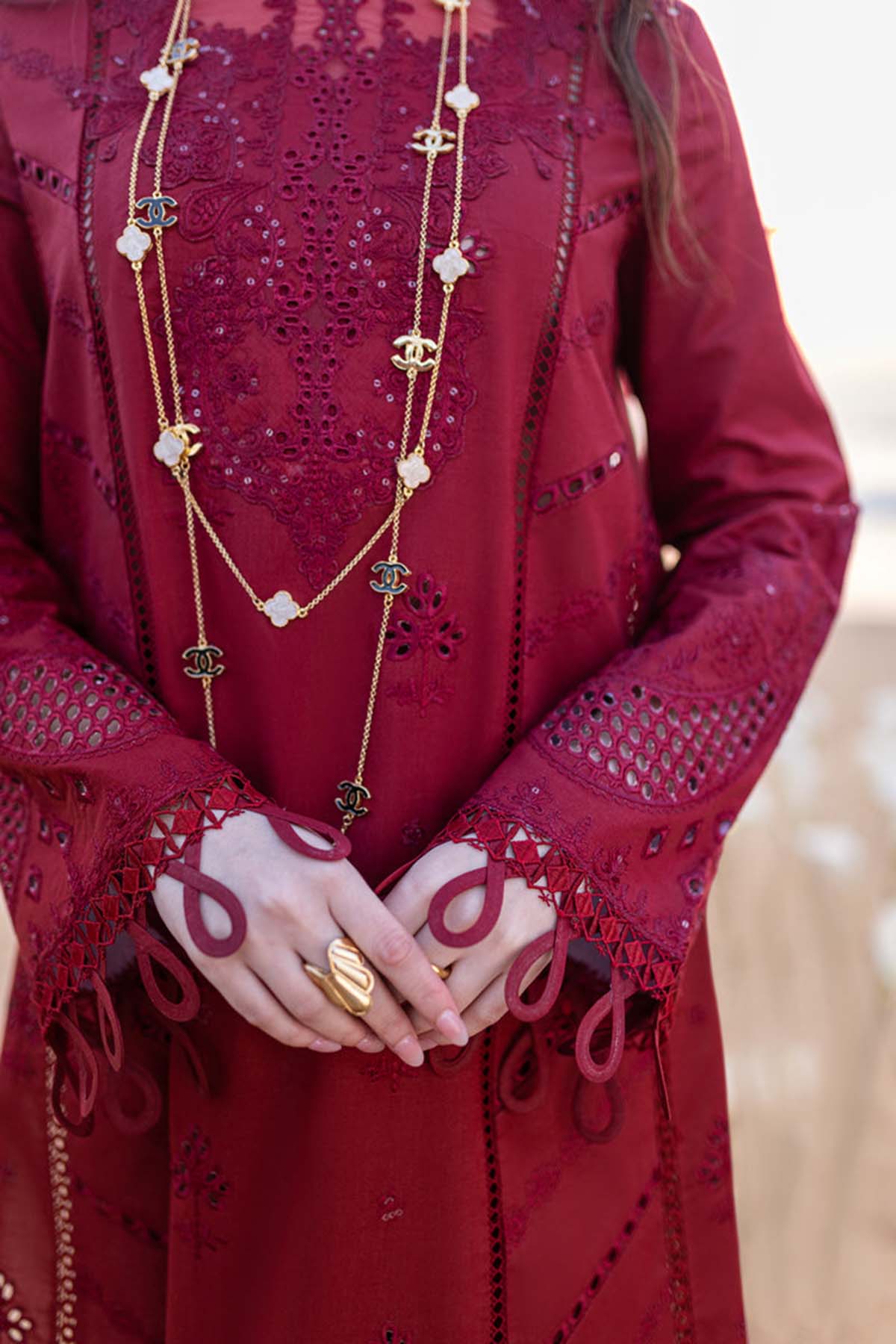 QALAMKAR | LAWN CHIKANKARI EMBROIDERED UNSTITCHED 3PC