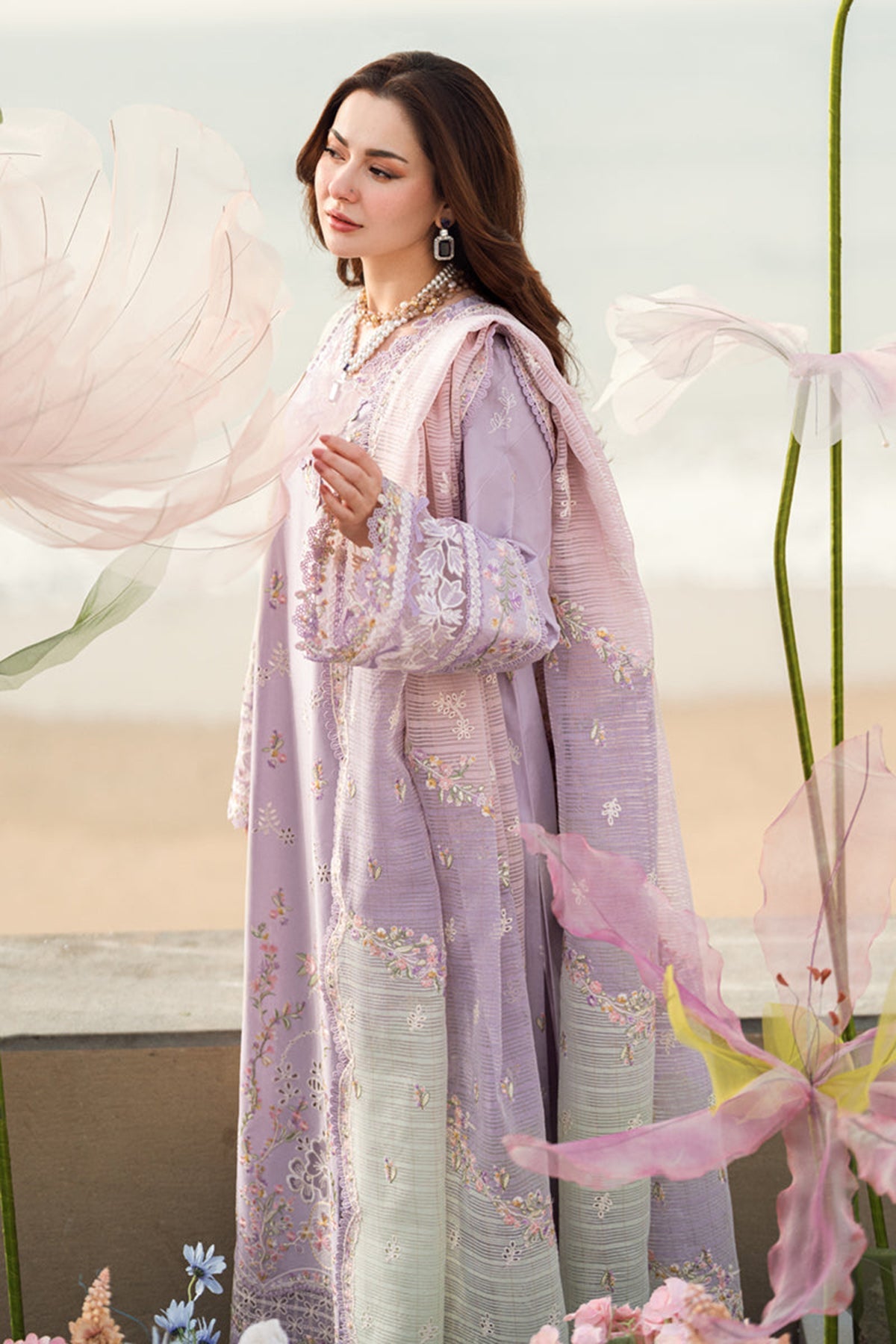 Qalamkar Embroidered Lawn 3pc with Embroidered Slub Net dupatta