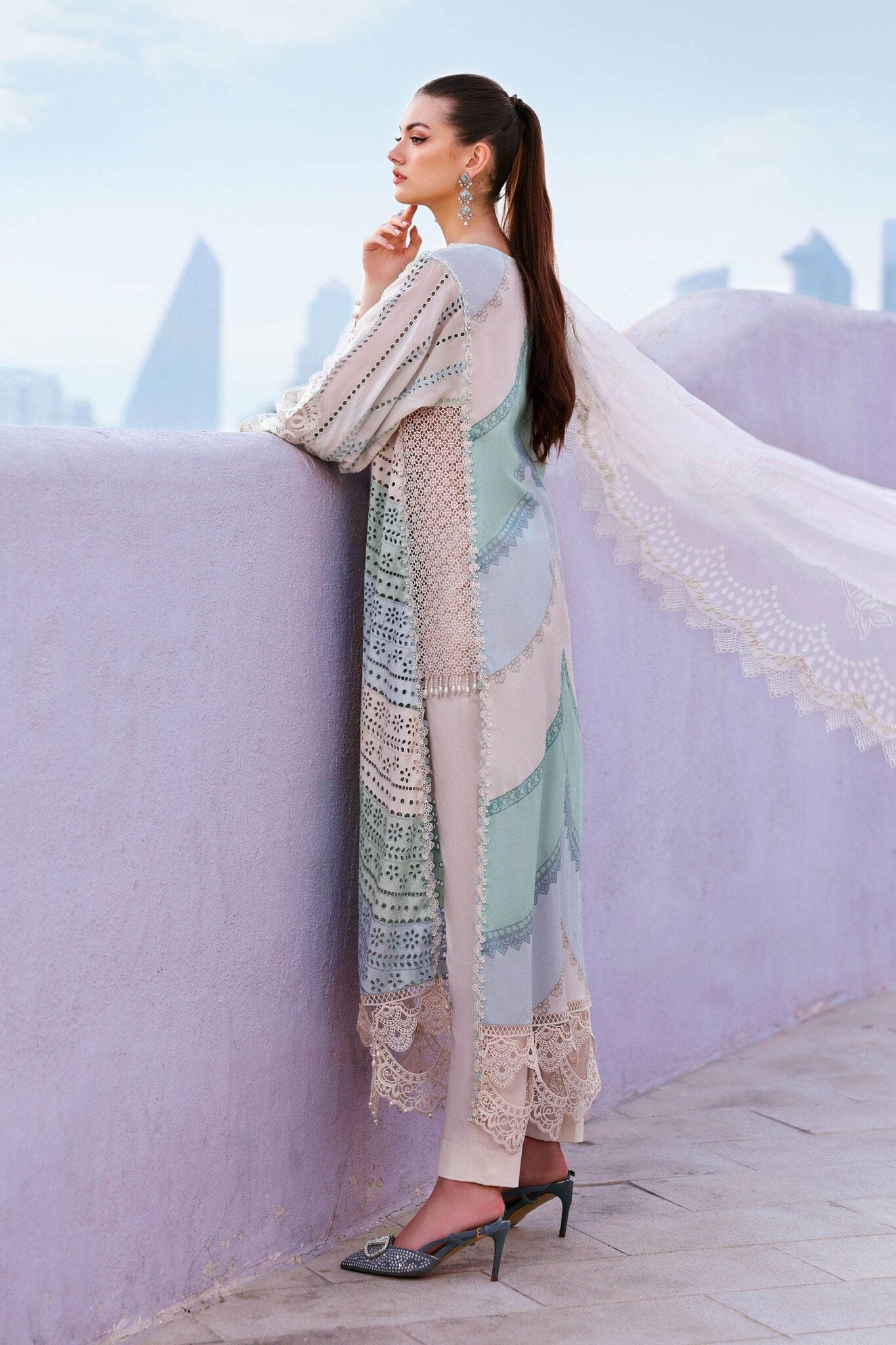 MARIA.B - 3PC Luxury Lawn Embroidered Suit