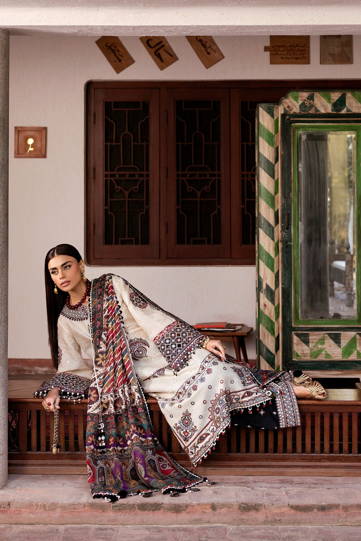 Jazmin - 3PC Luxury Lawn Embroidered Suit