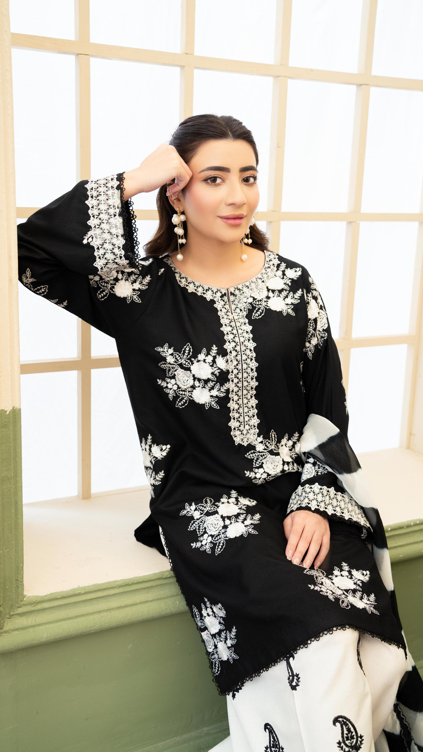 ZARA SHAHJAHAN  | MONOCHROME | UNSTITCHED LAWN 3PC