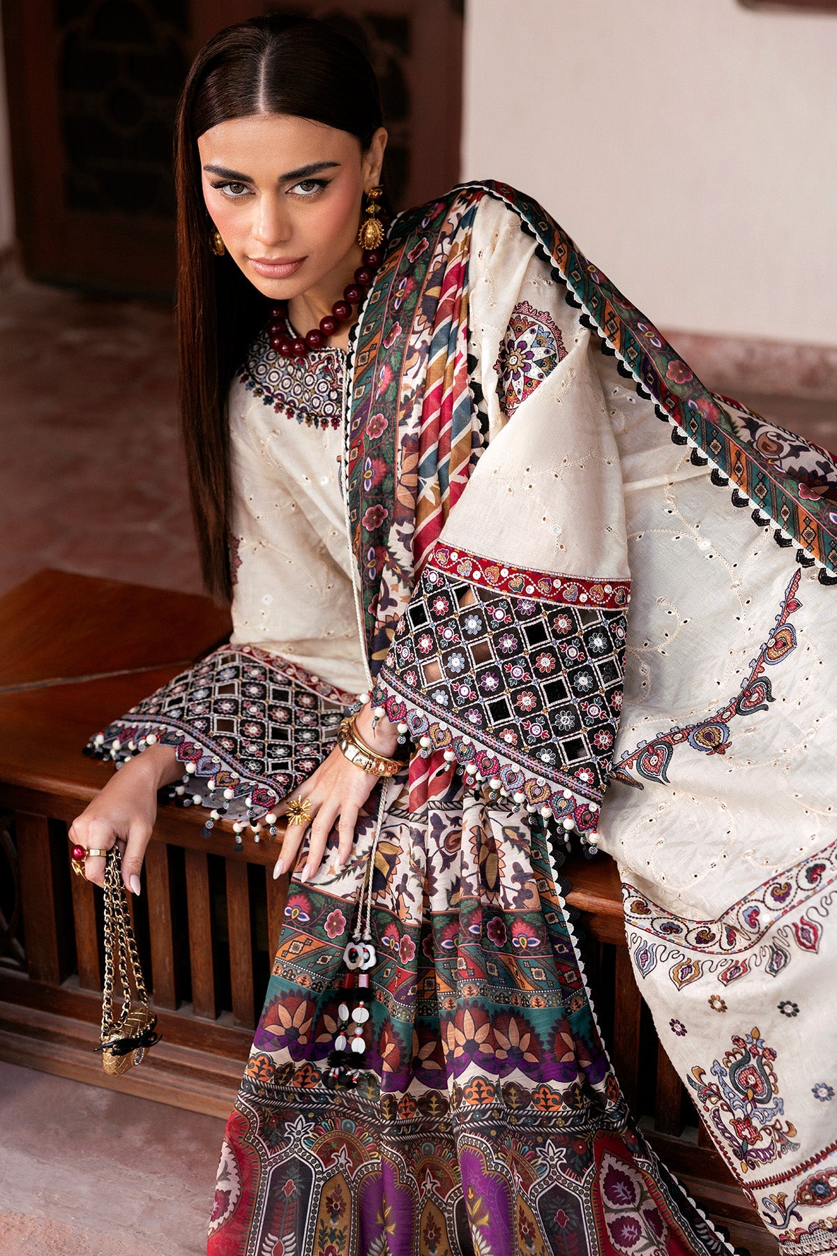 Jazmin - 3PC Luxury Lawn Embroidered Suit